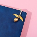 Metalen boekenlegger met veermotief en gouden bedel Elegante boekenlegger met ketting voor dagelijks lezen 3