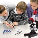 Microscópio infantil com equipamento 6