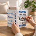 Mini album pentru fotografii 128 pagini 14,8 x 11 cm Alb cu inscripție albastră Fereastră transparentă în formă de inimă Pentru fotografii și carduri 6