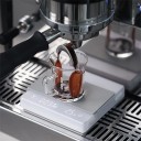 Mini balança digital de cozinha para café 0,3–2 kg 104 × 104 × 19 mm 270 g com cronómetro recarregável USB-C balança barista precisa para espresso 2