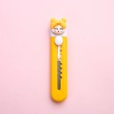 Mini cuchillo de corte Amarillo con una sonrisa de niña Lindo cuchillo de plástico para cartas Cortador de paquetes para la escuela, la oficina 2
