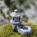 Mini linnatorni muureilla Koristeellinen kivitorni dioraamoihin mallimaisemissa historiallisissa kohtauksissa figuureina koristeena 2