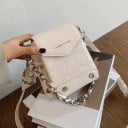 Mini sacoche pour femme en cuir PU Motif crocodile Rabat en forme d'enveloppe Chaîne entrelacée avec foulard Sangle réglable Dimensions 15 x 16 5