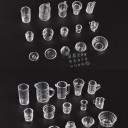 Miniaturneservice til dukkehuset Sæt med 15 stykker af gennemsigtige glas og skåle i plast, der ligner glas Størrelse 1 til 2 cm 2