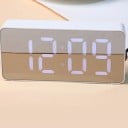 Miniaturowy cyfrowy zegar LED 7,2 x 4 x 1,8 cm Nowoczesny budzik biurkowy z zasilaniem USB Czytelny wyświetlacz Funkcja drzemki Tworzywo ABS 2