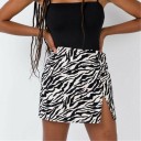 Minifalda de mujer con estampado animal 4