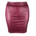 Minifalda de mujer confeccionada en piel sintética brillante. Cintura alta. Corte ajustado. Look sexy. Elegante traje de noche. Falda elegante para fiesta y club. 3