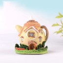 Minikokoinen koristeellinen mökki teekannun muodossa Figuuri hartsista 8,4 x 7,9 cm Kukkaruukkuun ja hyllylle 2