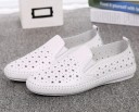 Mocassins en cuir pour femmes avec étoiles J1725 2