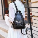 Mochila de couro feminina E923 3