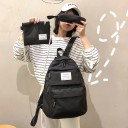 Mochila feminina com acessórios 2