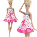 Moderigtigt outfit til Barbie A1 6