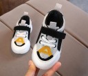 Moderne børne-sneakers med lysende detaljer 2