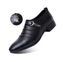 Moderne lage herenschoenen met gesp J2139 1