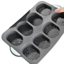 Molde para hornear 8 pequeñas baguettes con superficie antiadherente 24 × 34,5 cm bandeja perforada color negro para hornear en el horno 2