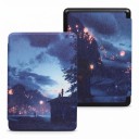 Mørkeblåt flipcover 6 tommer til Kindle 10. generation 2019 med maleri af natlandskab og flyvende lanterner med rem og folie 1