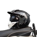 Motocyklová helma s odnímatelným kšiltem a tónovaným hledím Skořepina z ABS integrální enduro s potiskem a ventilací pro motorku i skútr 1