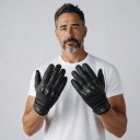Motocyklové rukavice s dotykovými prstami a perforáciou na chrbte s tvarovaným krytom kĺbov a suchým zipsom v retro štýle unisex 2
