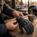 Motorcykelhandskar med pekfingrar och perforering på baksidan med formad knogskydd och kardborreband i retrostil unisex 3