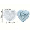 Moule en silicone en forme de cœur avec motif de mains qui se tiennent 7,5 x 6,6 x 2,3 cm pour le moulage de bougies, de savon, de plâtre, de résine et de décorations 2