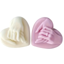 Moule en silicone en forme de cœur avec motif de mains qui se tiennent 7,5 x 6,6 x 2,3 cm pour le moulage de bougies, de savon, de plâtre, de résine et de décorations 4