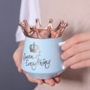 Mug en céramique avec couvercle en forme de couronne 5