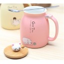 Mug et cuillère avec un chat 2