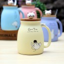 Mug et cuillère avec un chat 3