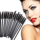 Muoviset applikaattorit ripsivärille 50 kpl Ripsiharjat pitkällä ohuella varrella Ripsivärin levittämiseen ja ripsien 17