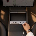 Nabíjecí dok pro Teslu Model Y Juniper 2025-2026 a Model 3 Highland 2024-2026 4 Porty USB-C a USB Až 65 W Stříbrný Do středové konzole 6