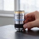 Náhradní achromatický objektiv 40x se stříbrným tělem k biologickému mikroskopu s aperturou 0,65 a konjugovanou vzdáleností 185 mm 5