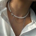 Náhrdelník s korálky v perleťových odstínech a přirozeným vzhledem, vrstvené řetízky a přívěsek ptáčka, jemný elegantní šperk 3