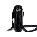 Naisten crossbody-laukku tupsulla Pieni laukku keinonahasta, jossa on läppä ja vetoketju Pehmeä ryppyinen pinta 24 x 22 x 6 cm 4