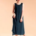 Naisten hihaton mekko A2506 2