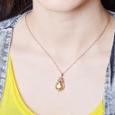 Naisten kaulakoru riipuksella D483 5
