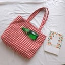 Naisten ruudullinen laukku puuvillasta ja kankaasta Tilava ostoskassi, jossa kaksi pitkää kahvaa Koko 40 x 26 x 9 cm 2
