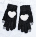 Naisten talvikäsineet sydämellä 3