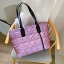 Naisten tikattu olkalaukku 38 x 16 x 30 cm Suuri kiiltävä shopper-laukku kahdella pitkällä kahvalla Tilava suorakulmainen muoto 2