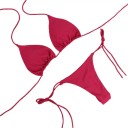 Naisten yksinkertainen kolmiobikini, jossa nauhat niskassa ja sivuilla. Minimalistinen leikkaus. Uima-asu kesään ja lomaan. 6