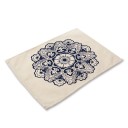 Napperon avec motif floral 4