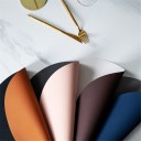 Napperons bicolores en simili cuir 1