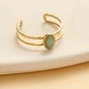 Nastavitelný prsten s oválným kamínkem 18,2 mm, reliéfní obroučka s dvojitou linií, výrazný přírodní motiv 7