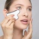 Nerezová Gua Sha destička ve tvaru srdce 6 x 4,1 cm Masážní škrabka z nerezové oceli Stříbrná Pomůcka na masáž obličeje krku a těla 9