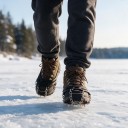 Nesmeky a catena per scarpe con punte in acciaio inossidabile Copertura elastica Taglia universale con sacchetto di stoccaggio 1 paio 4