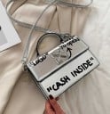 Női crossbody táska fedéllel és feltűnő angol nyomtatványokkal Felső fül Fém záródás Állítható pánt PU bőr 21,5 x 15 x 8 cm 11