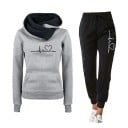 Női melegítő szett kapucnis pulóverrel és húzózsinórral ellátott melegítőnadrággal Szív motívum pulzussal Keresztbe tett gallér 2