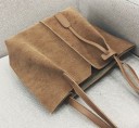 Női nagy válltáska shopper típusú Műbőr velúr hatású felülettel Hosszú füllel csomóval Díszítő fül 38 x 15 x 28 cm 4