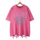 Női oversized póló MALIBU BEACH vintage mintával és dekoratív szegéllyel. Utcai viselet, lezser, nyári divat. Stílusos szabadidőruházat. 3