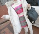 Női pehelykabát kapucnival és báránygyapjú utánzatú béléssel Hosszabb téli fazon Kötött mandzsetták Zsebek fedéllel Steppelt alsó rész 10