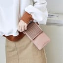 Női telefon táska 20 x 11 cm Perforált mintás fedél Átlátszó ablak a kijelzőhöz Hosszú vékony pánt vállra 8